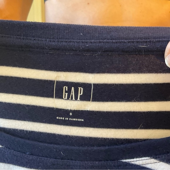 FREE with purchase of another of my items at list price:  Gap stripe top, Sz S - Picture 3 of 7